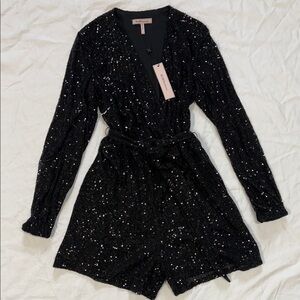 BCBGeneration Black Sequin Long Sleeve Belted Women’s Romper jumpsuit R13A